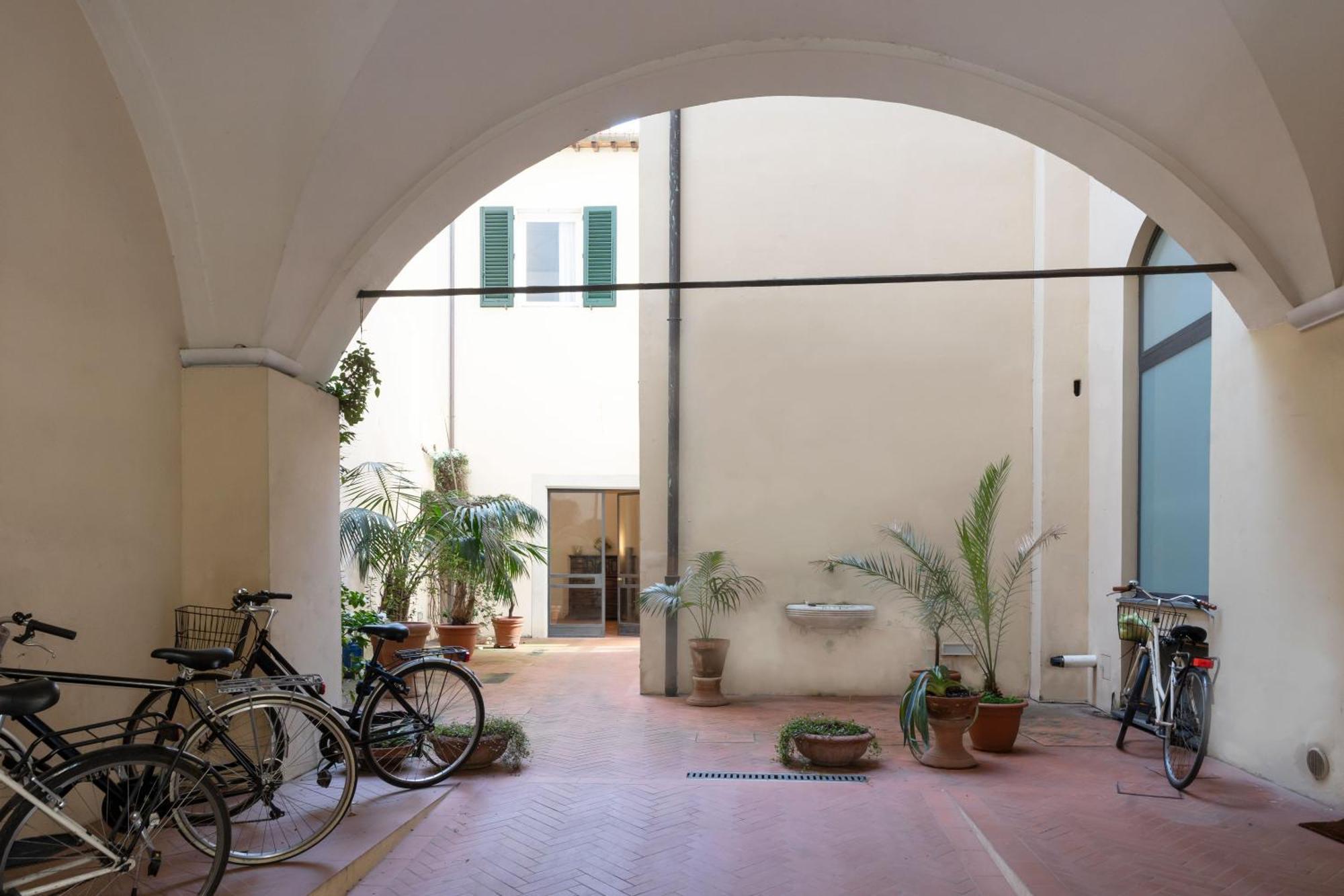 Characteristic Apartment In The Center Of فلورنس المظهر الخارجي الصورة